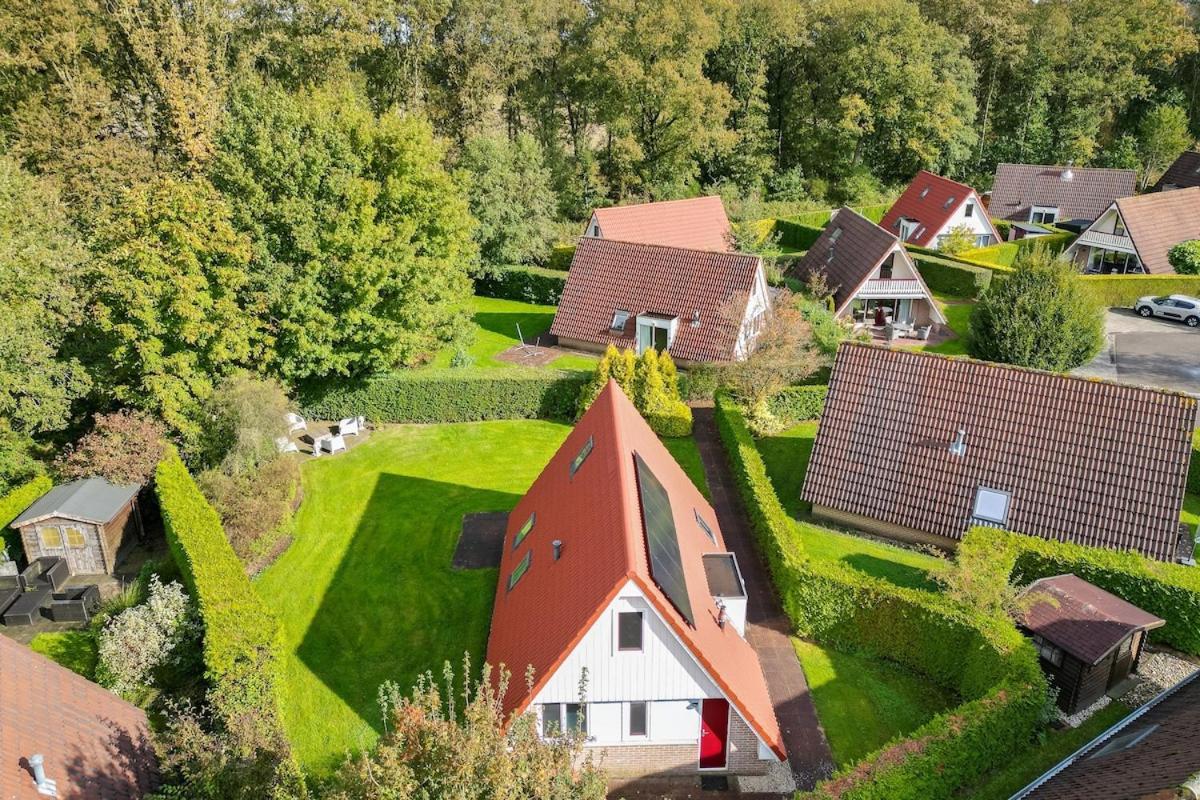 Kleine Zanglijster I Prachtig Huisje Nabij Bosrand Zwiggelte Extérieur photo