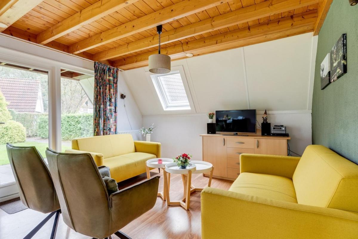 Kleine Zanglijster I Prachtig Huisje Nabij Bosrand Zwiggelte Extérieur photo