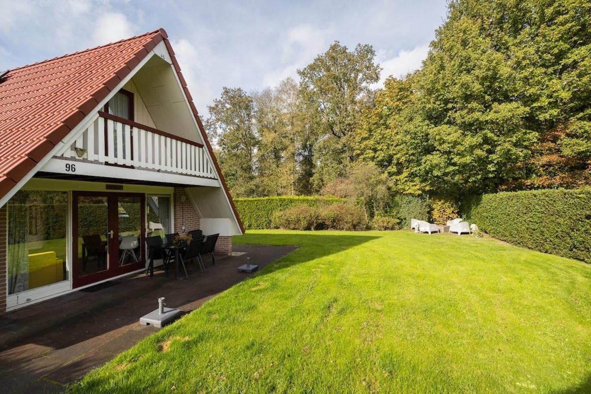 Kleine Zanglijster I Prachtig Huisje Nabij Bosrand Zwiggelte Extérieur photo