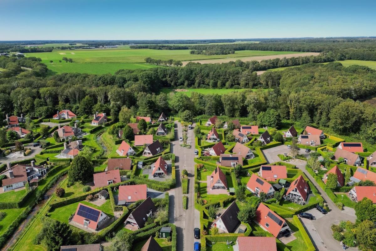 Kleine Zanglijster I Prachtig Huisje Nabij Bosrand Zwiggelte Extérieur photo